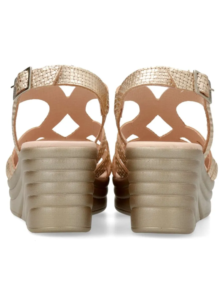 New 24 HRS Sandalia piel metalizada confort mujer