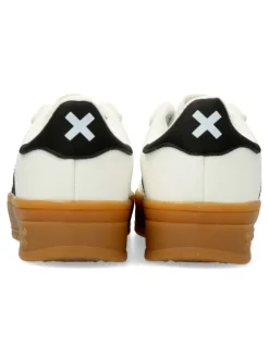 Fashion XTI Sneakers casual doble suela caramelo